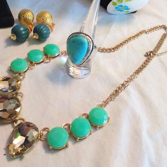 Fashion Jewelry Lot Boho Chic Quiet Luxury Layered Faux Turquoise Green Blue - Picture 4 of 10